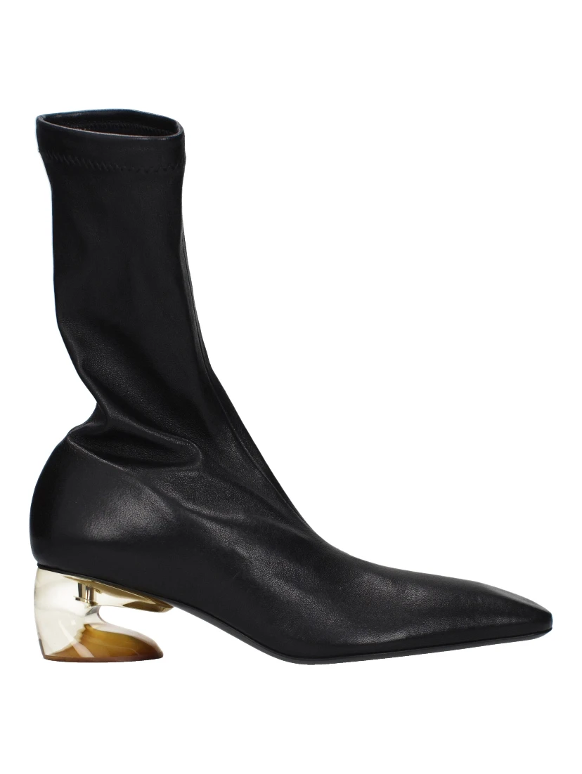 حذاء كاحل من الجلد الأسود