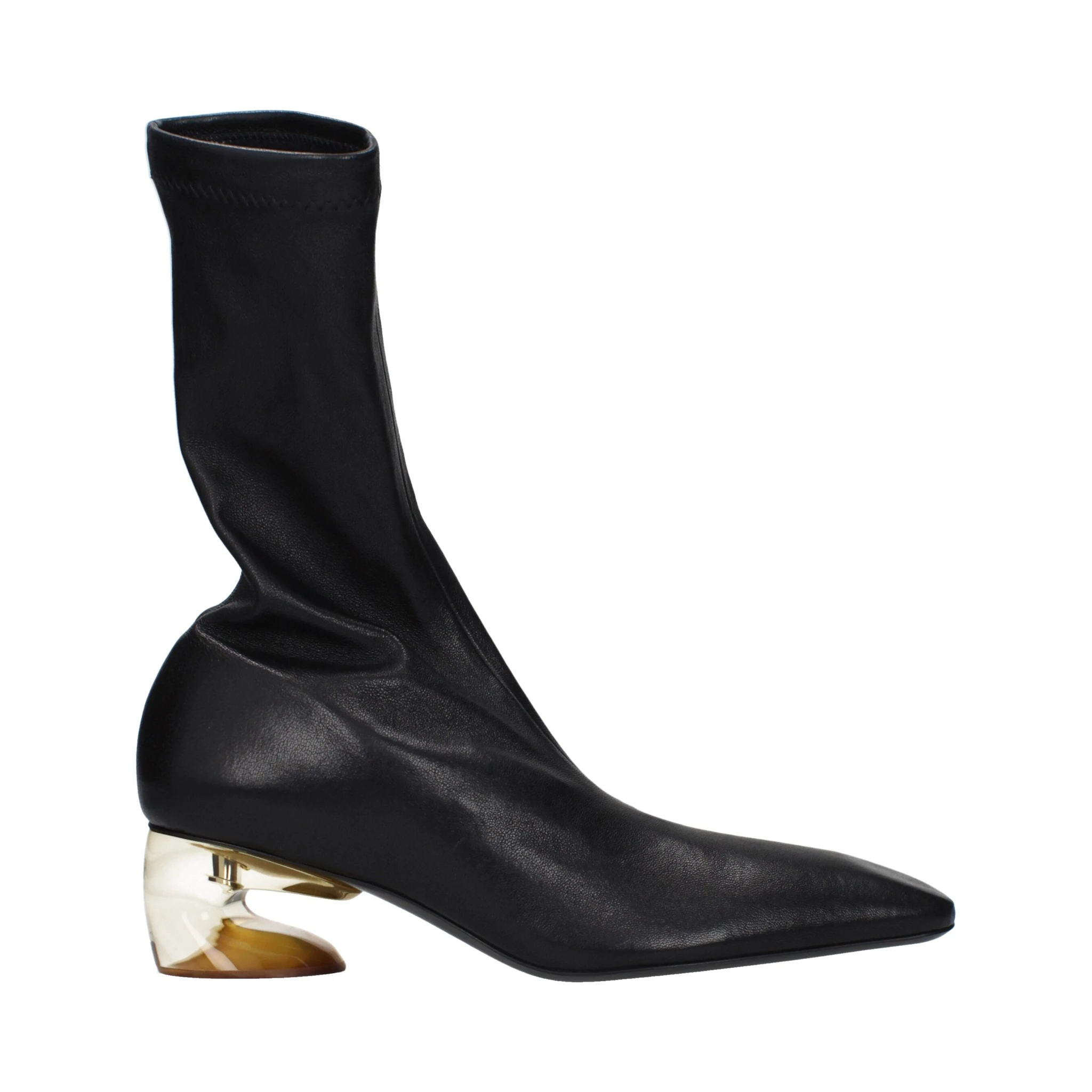 حذاء كاحل من الجلد الأسود