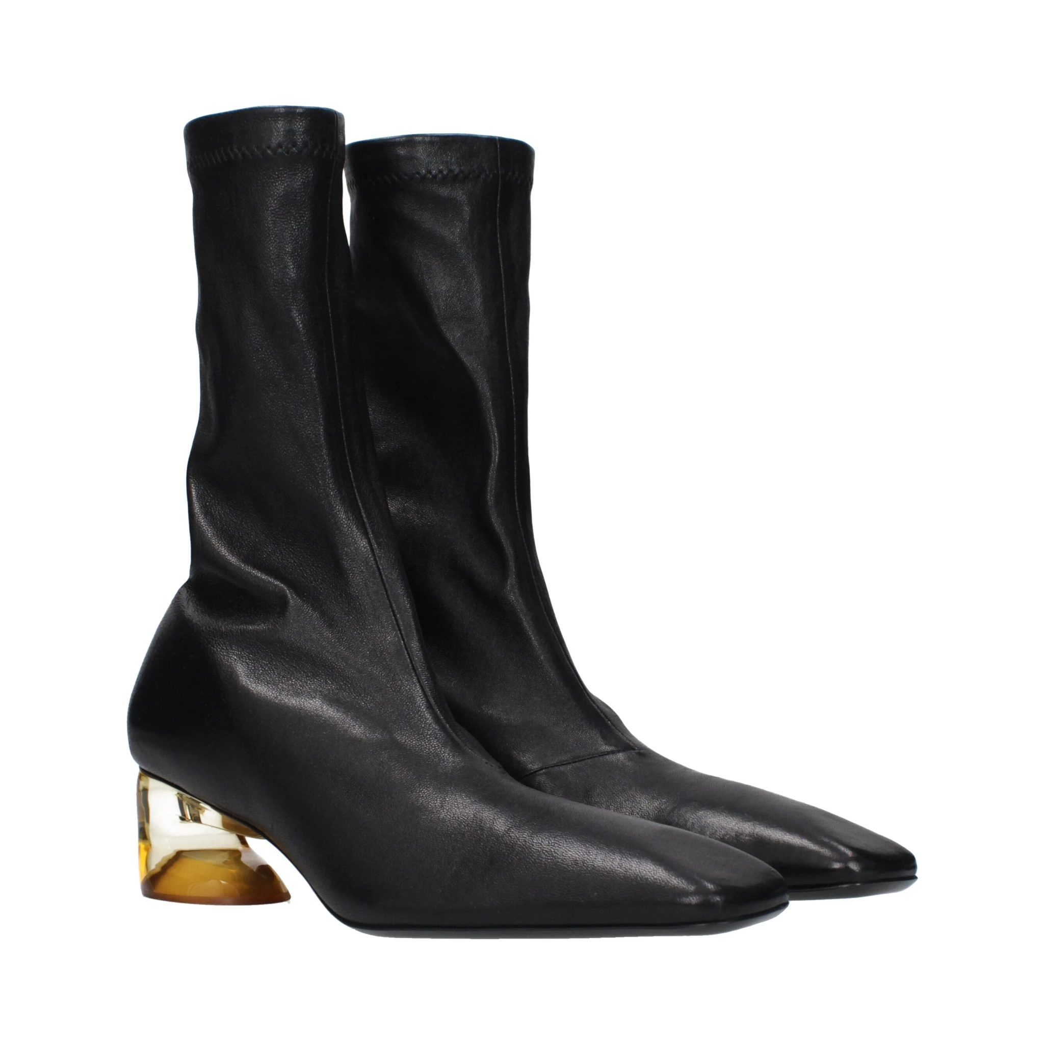 حذاء كاحل من الجلد الأسود