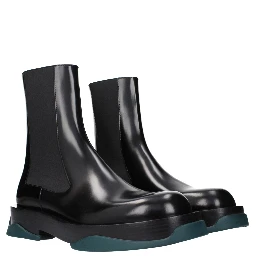 حذاء كاحل من الجلد الأسود