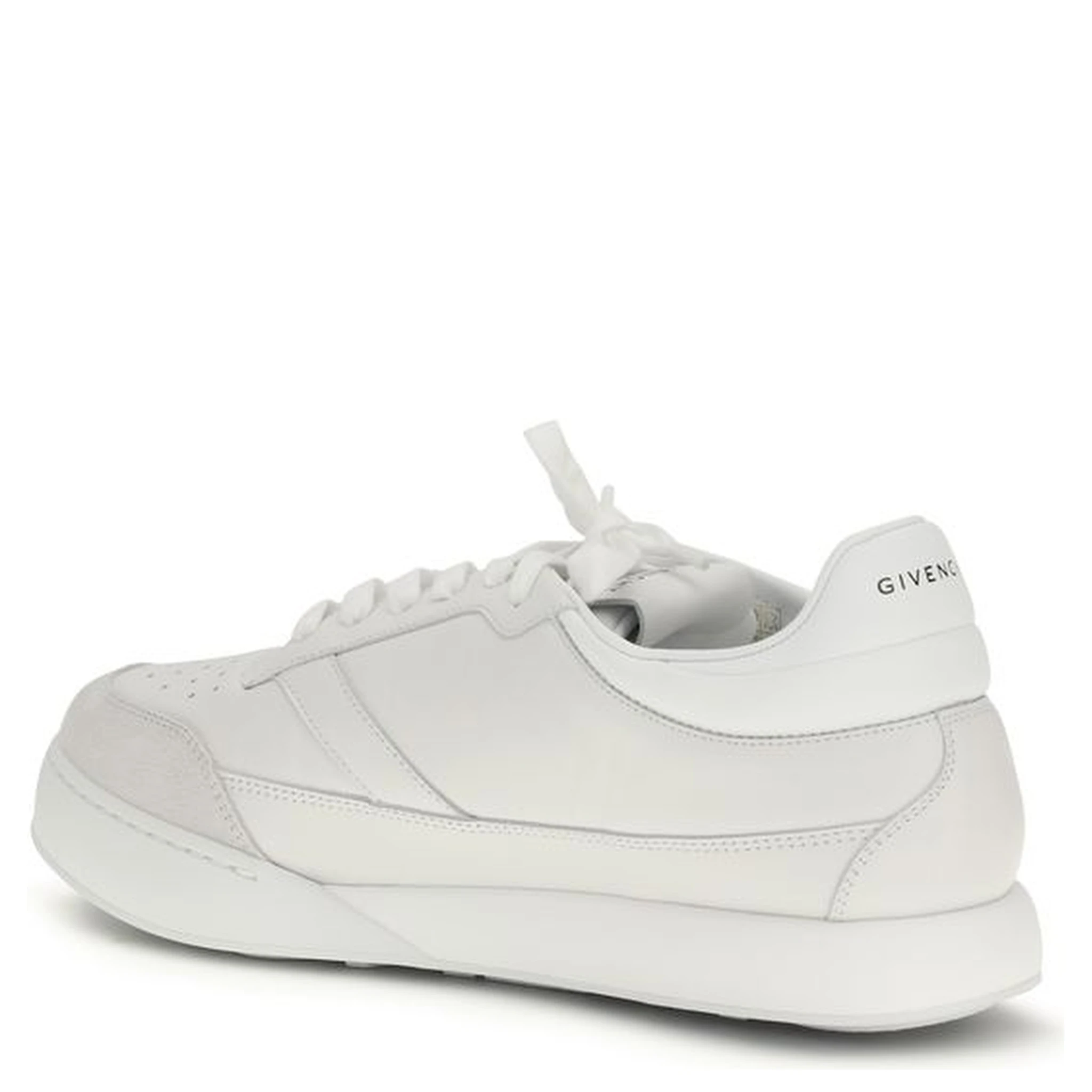 حذاء رياضي منخفض من جلد العجل الأبيض من بوس توروس