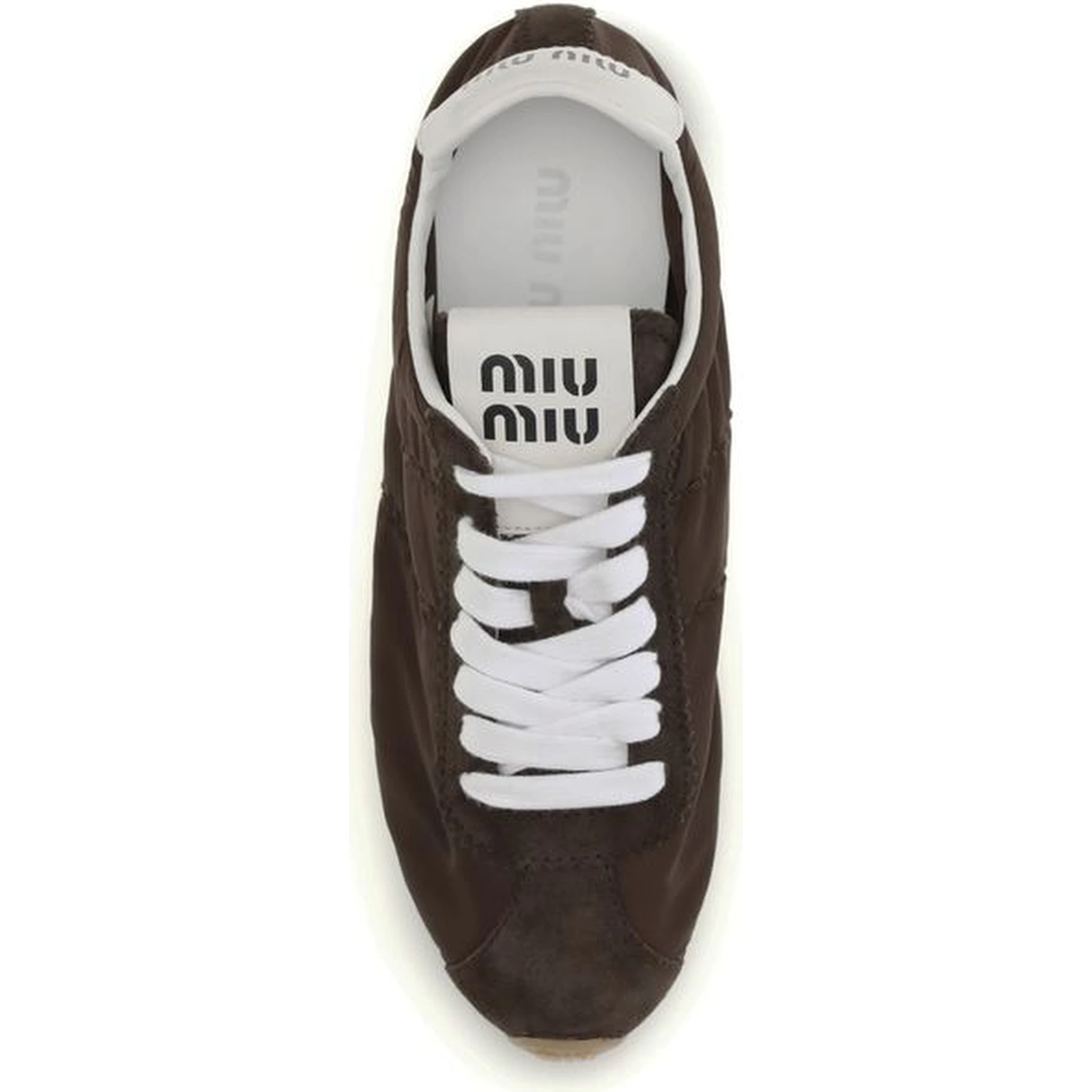 حذاء رياضي منخفض من جلد العجل البني من بوس توروس