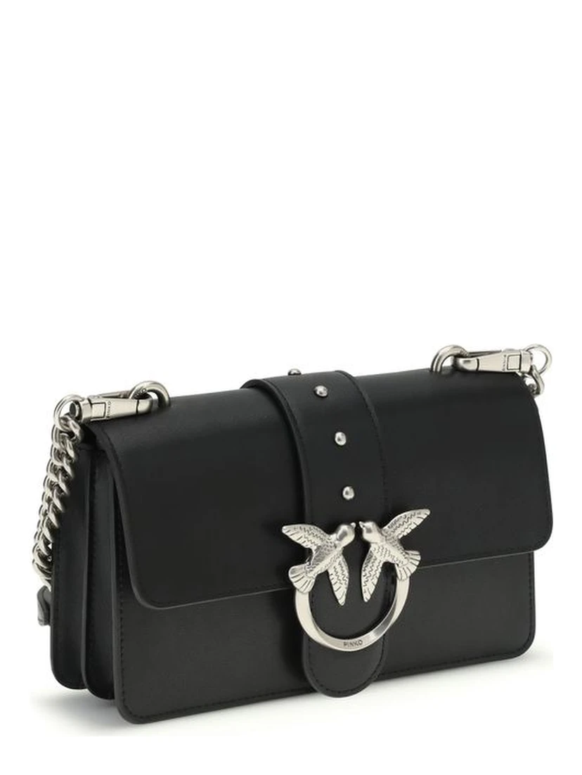 حقيبة كتف بوس توروس من جلد العجل الأسود