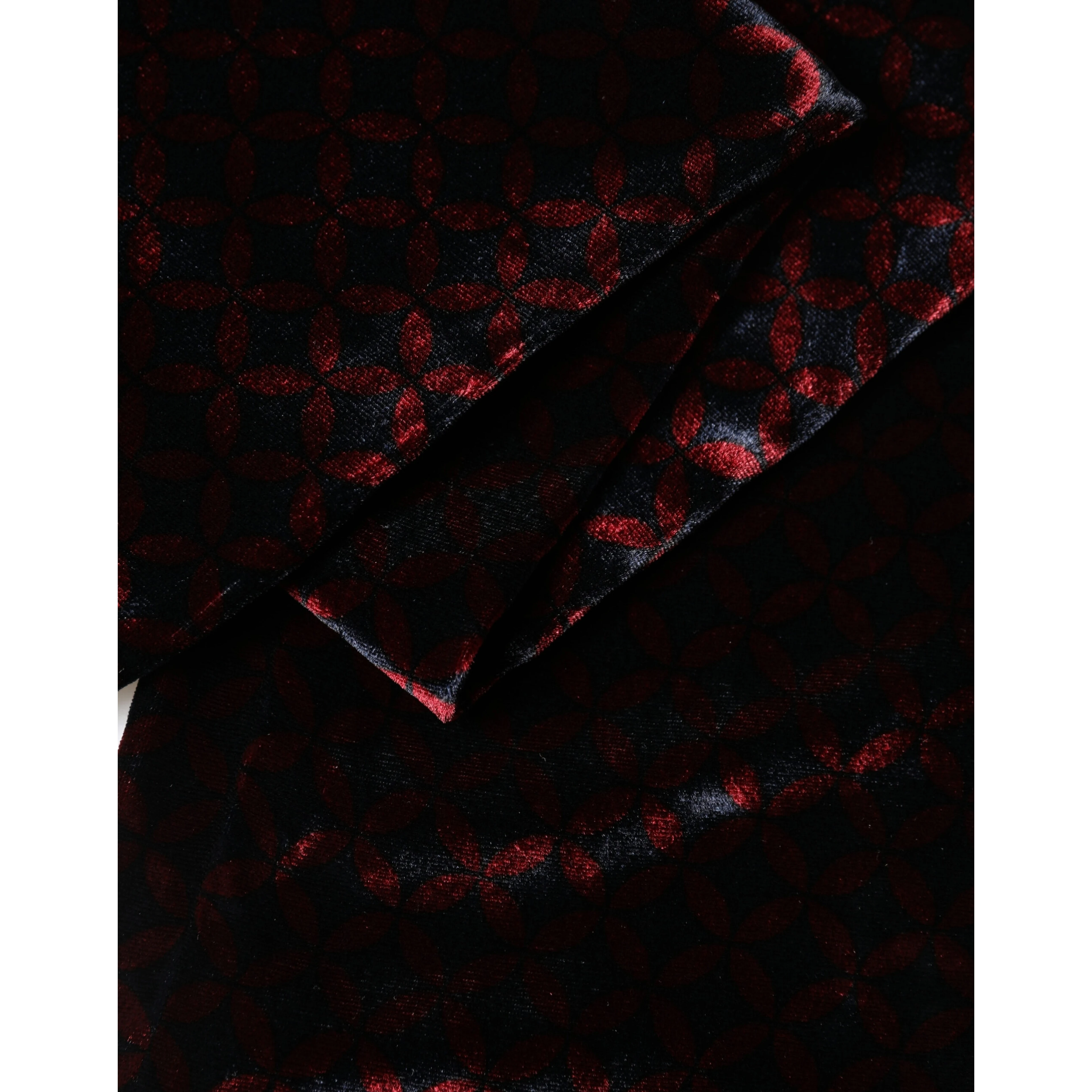 Black Red Rayon Geometric Pattern Fringe 140cm X 16cm  Scarf
