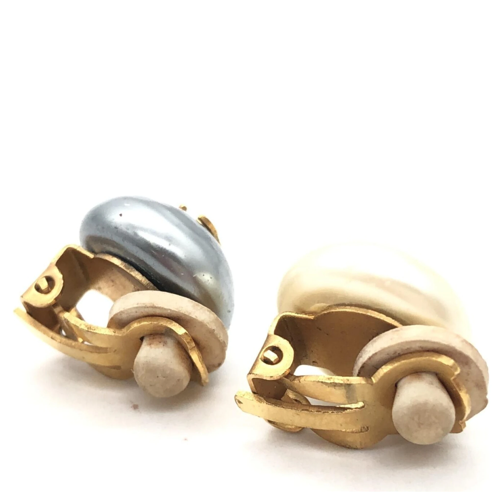 Gray And White Pearl Stud Earrings