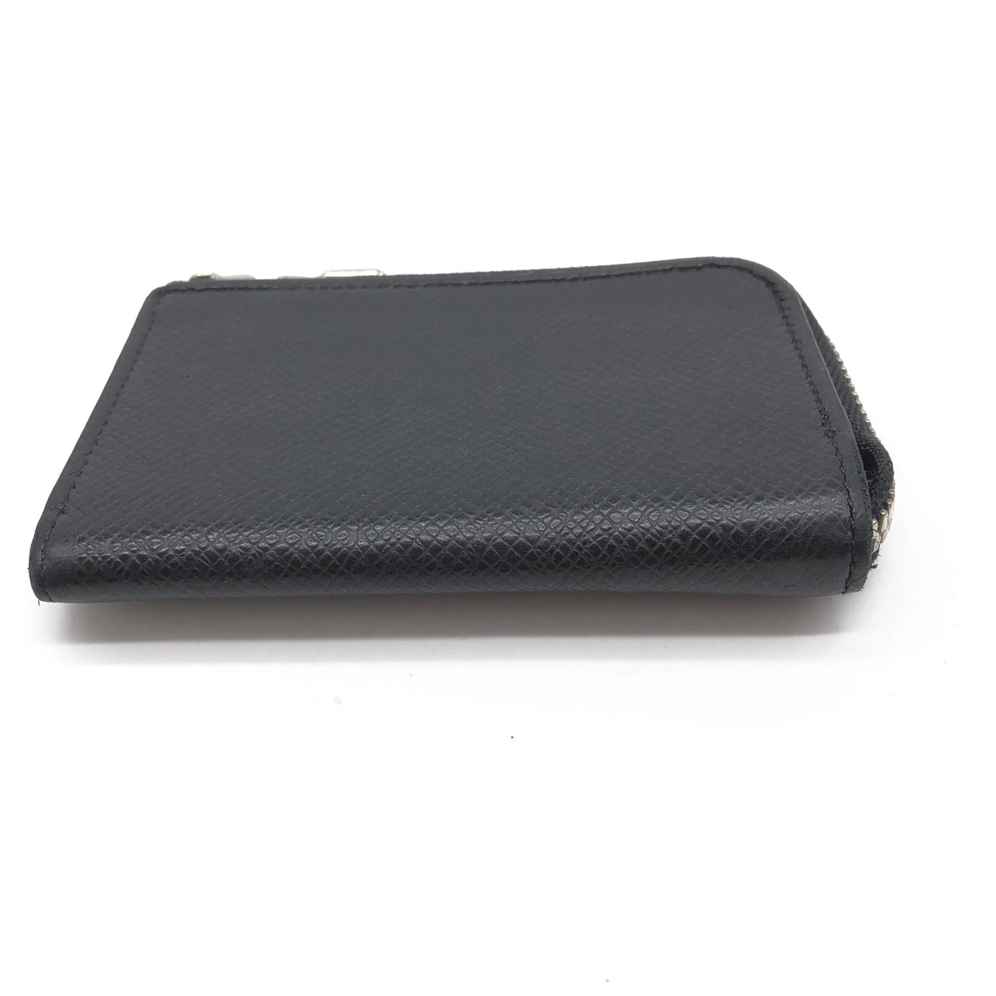 Taiga Zippy Coin Purse In Black