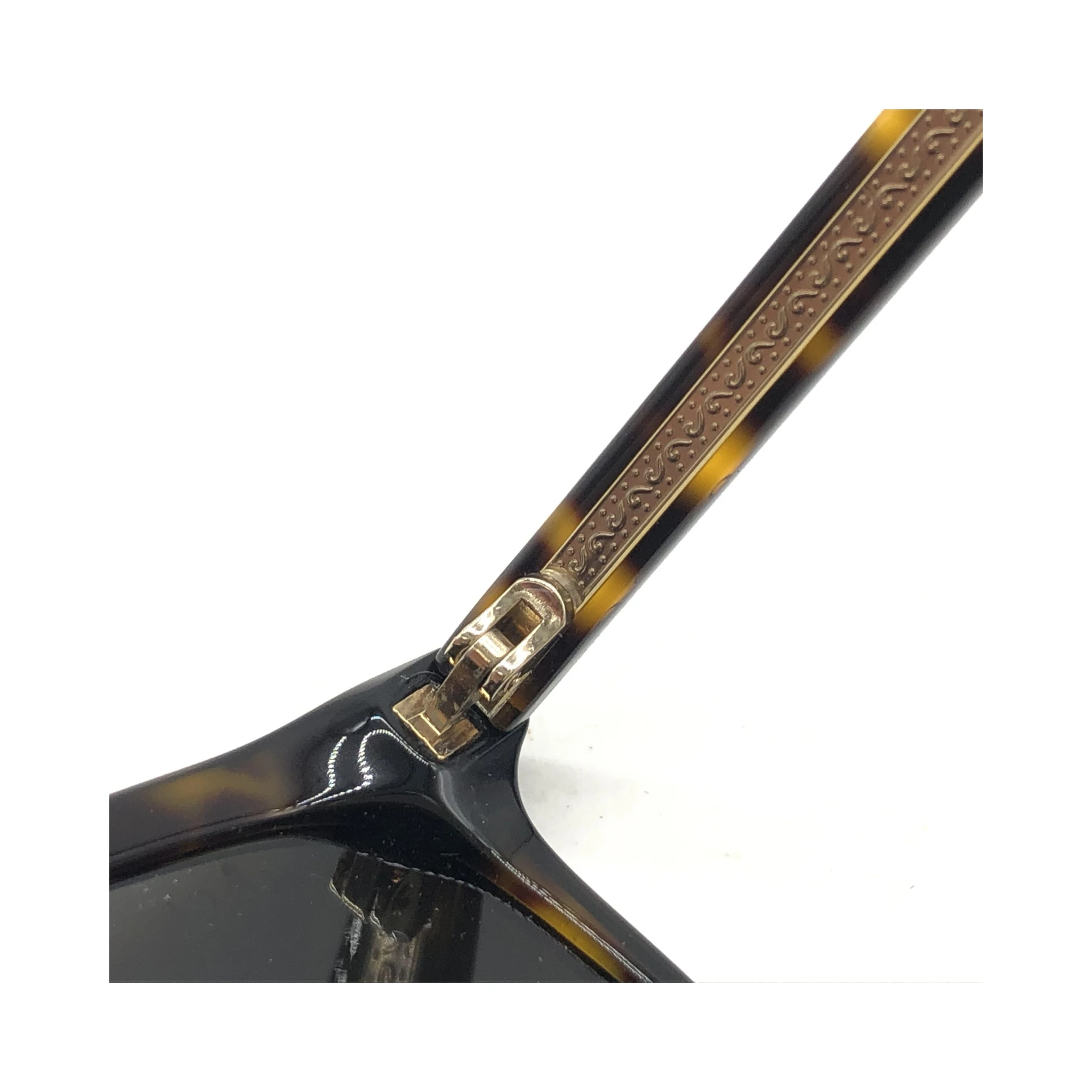 Tortoise Square Frame Sunglasses