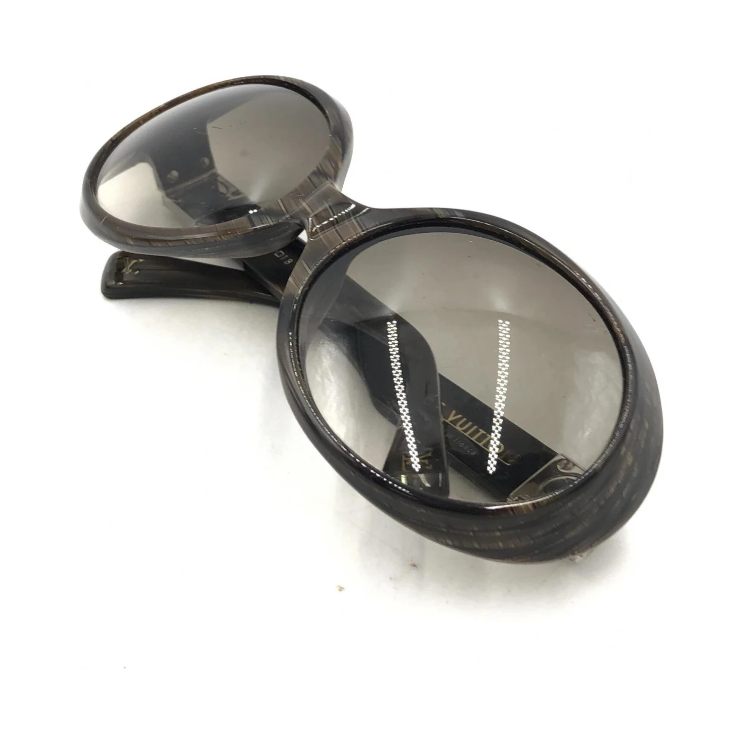 Louis Vuitton Suspense BugEye Sunglases, Polorized