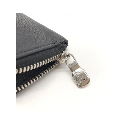 Taiga Zippy Coin Purse In Black
