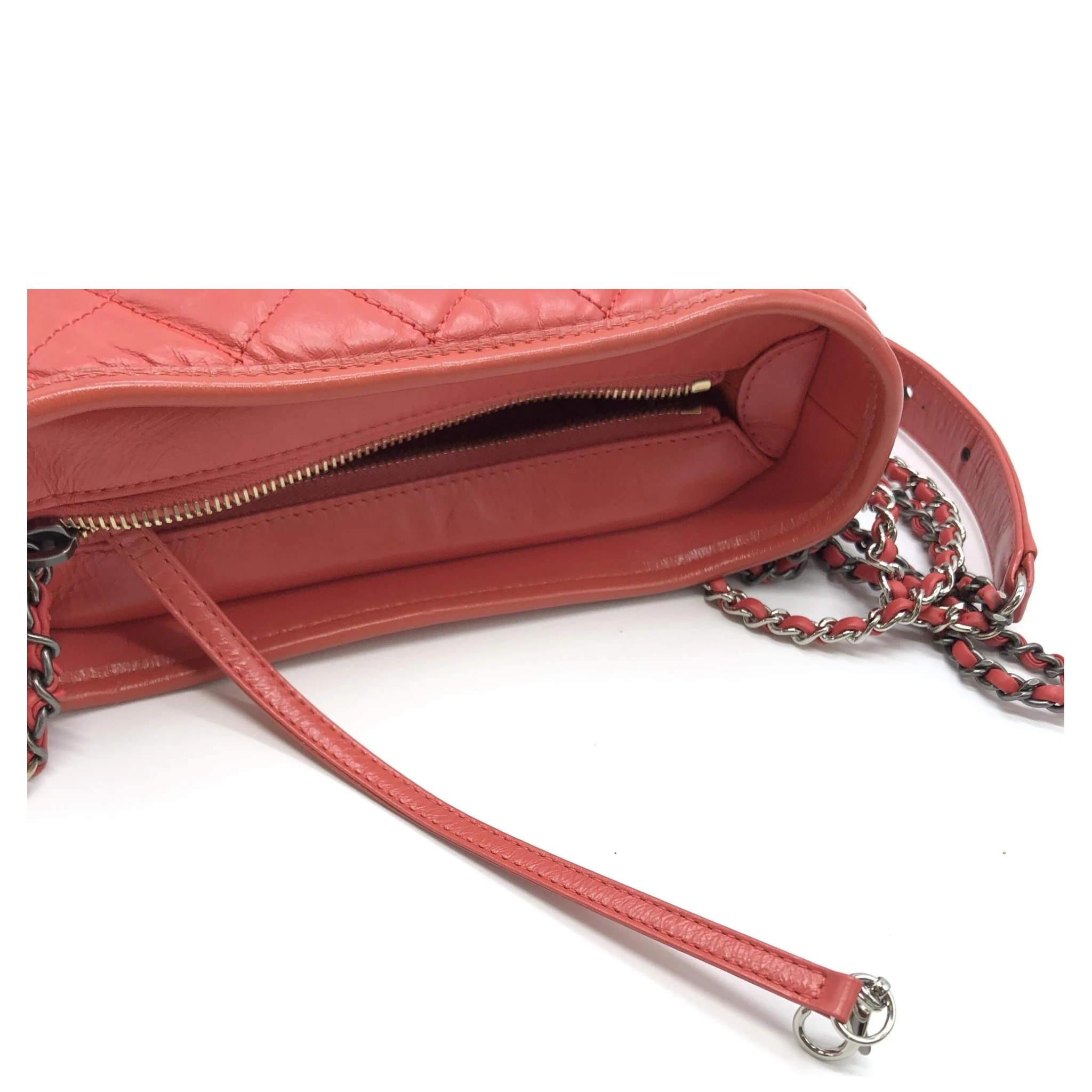 Red Gabriel Chain Shoulder Bag