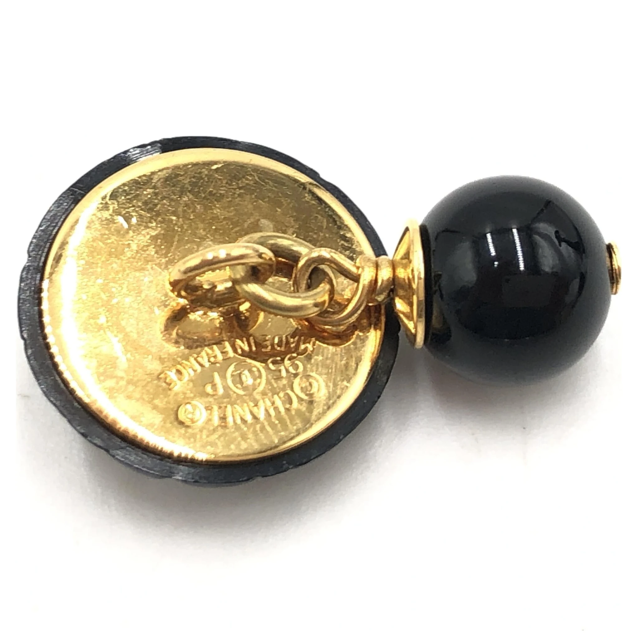 Matelasse Coco Mark Black Plastic Cufflinks