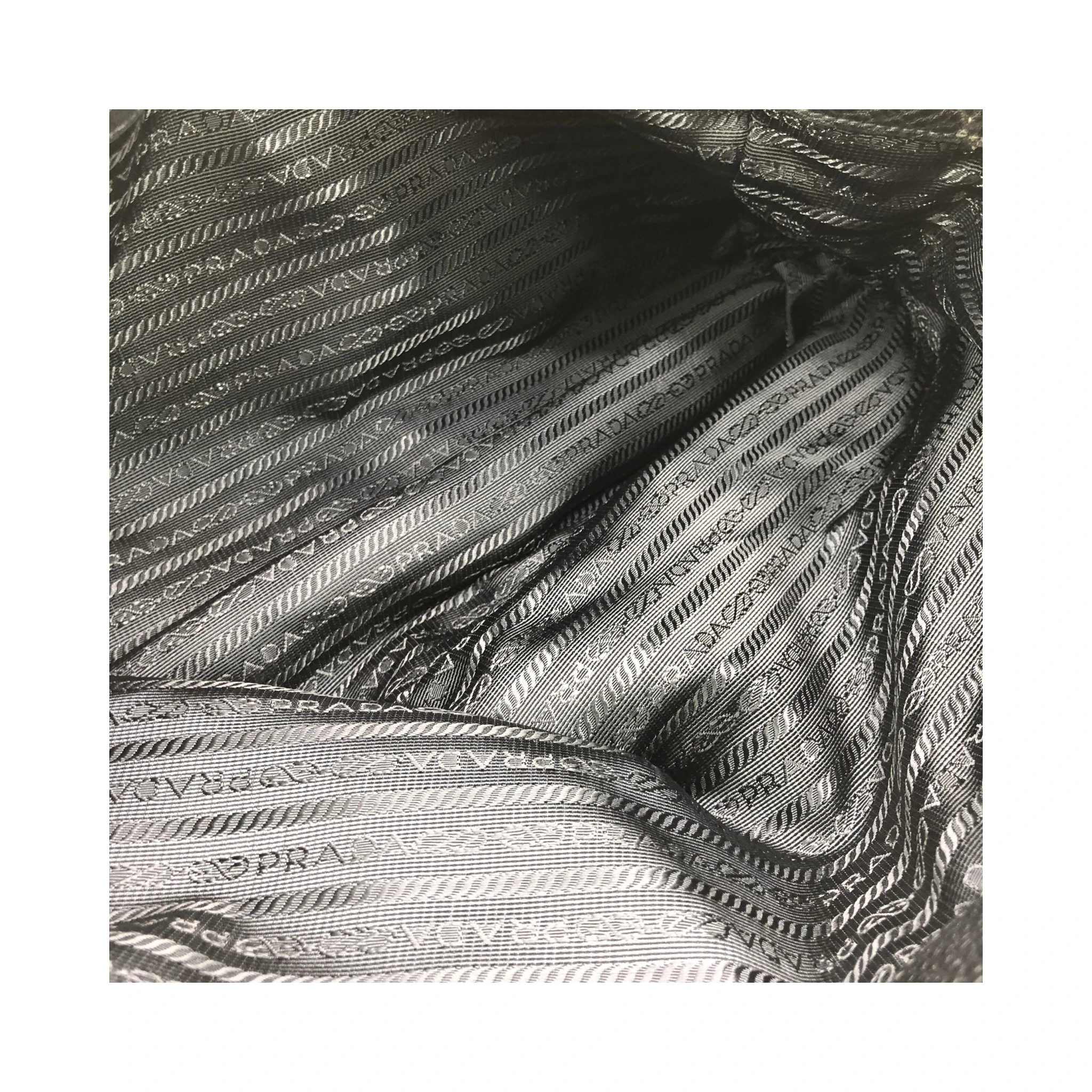 Galleria Vitello Daino Black Leather Top Handle Bag