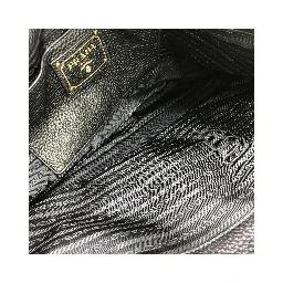 Galleria Vitello Daino Black Leather Top Handle Bag