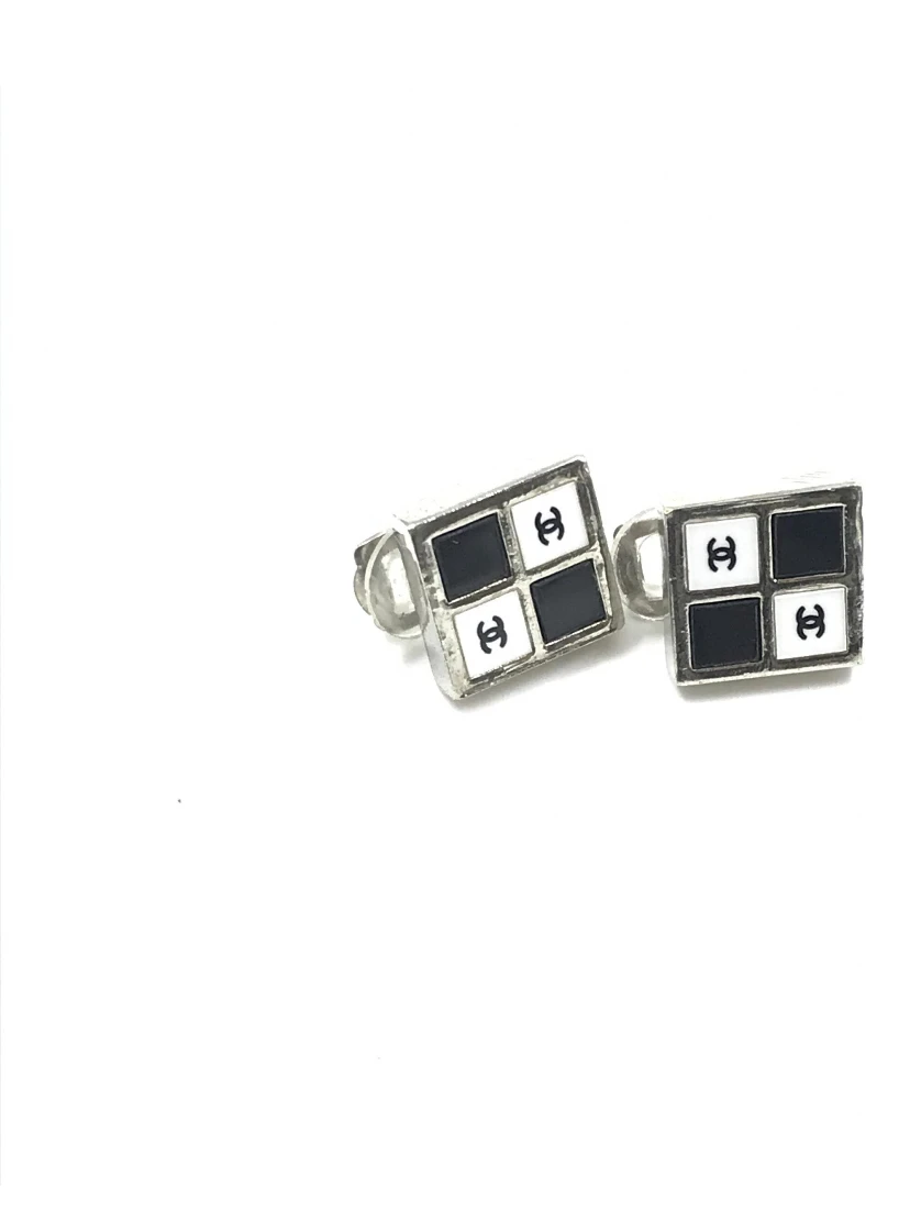 Coco Mark Earrings Black/White/Silver