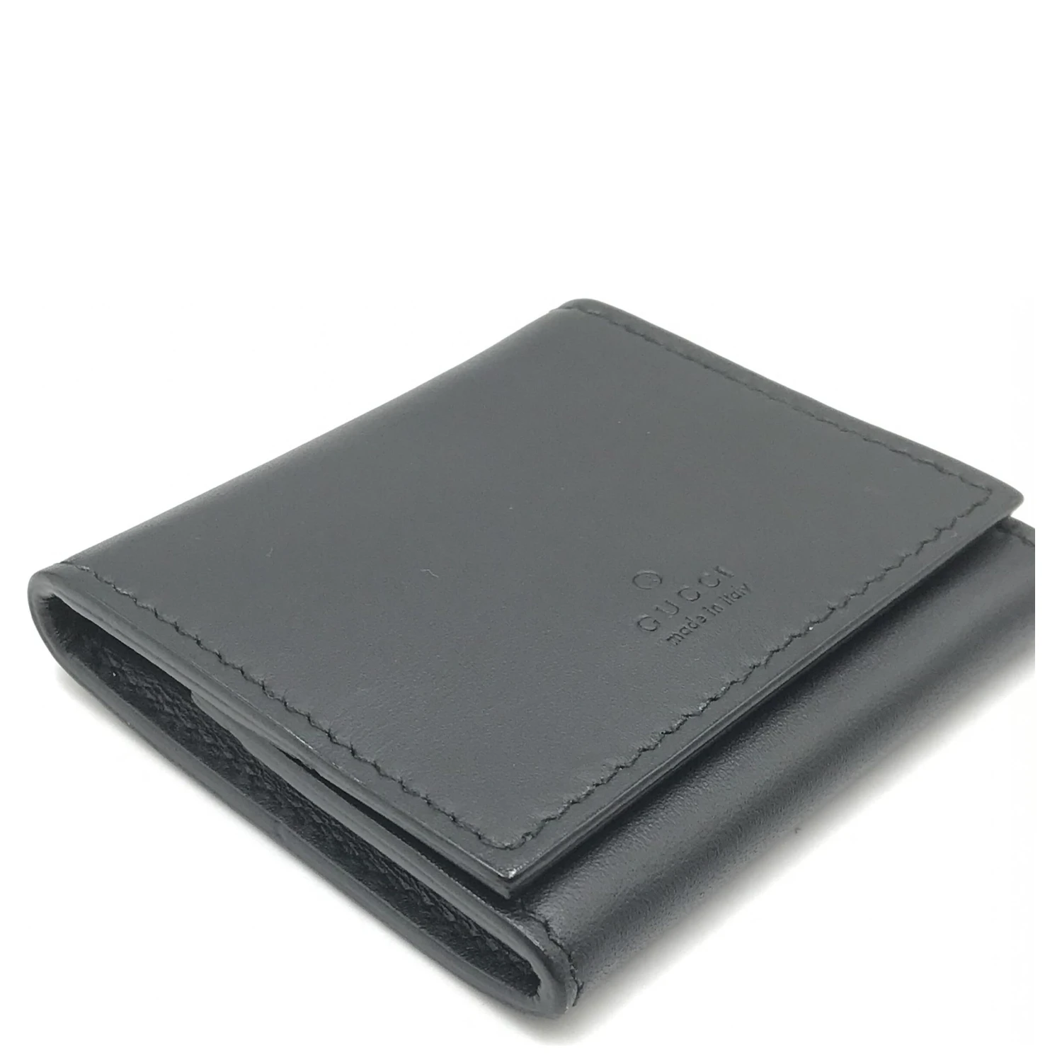 Compact Leather Wallet With Sleek Design