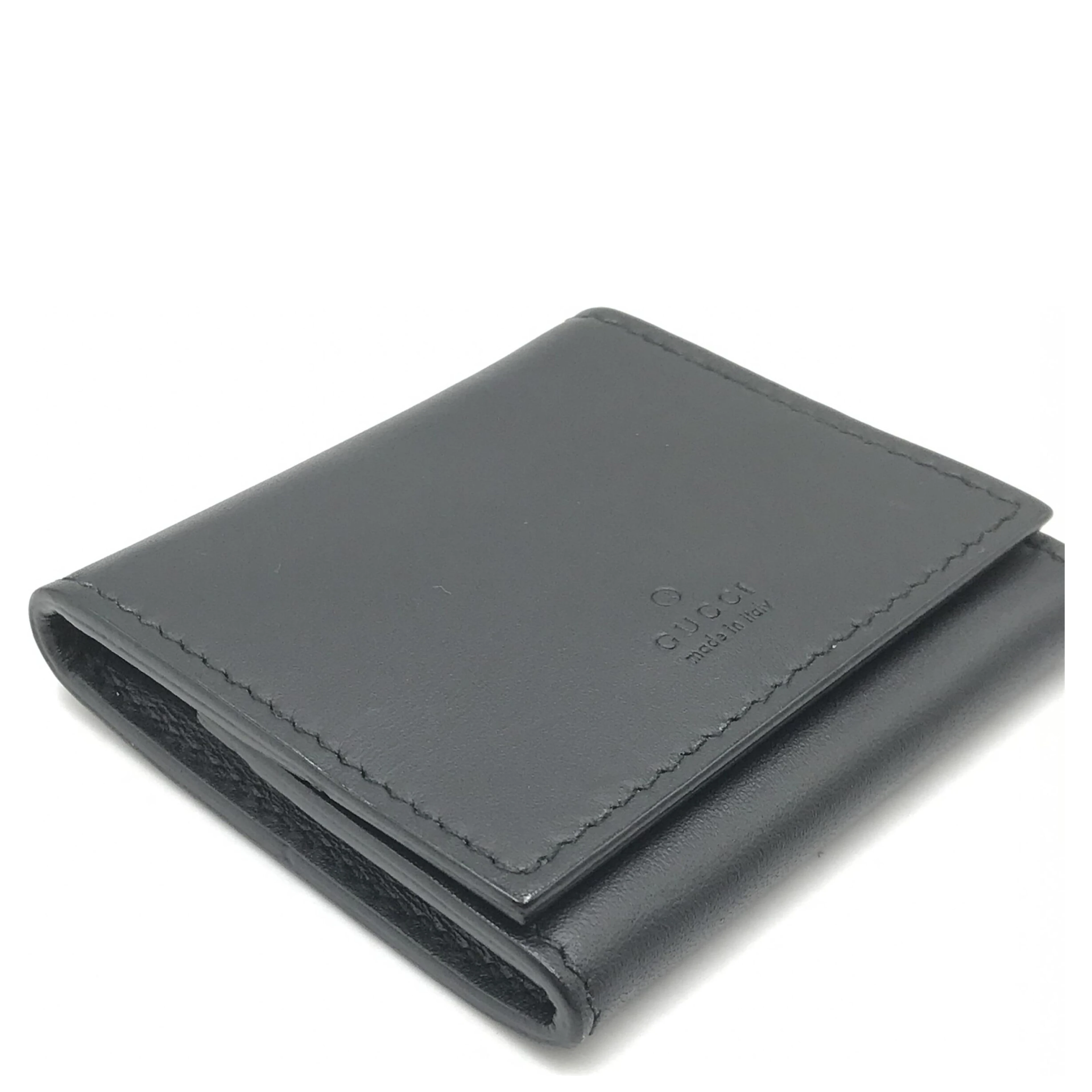 Compact Leather Wallet With Sleek Design