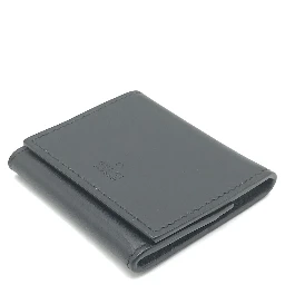 Compact Leather Wallet With Sleek Design