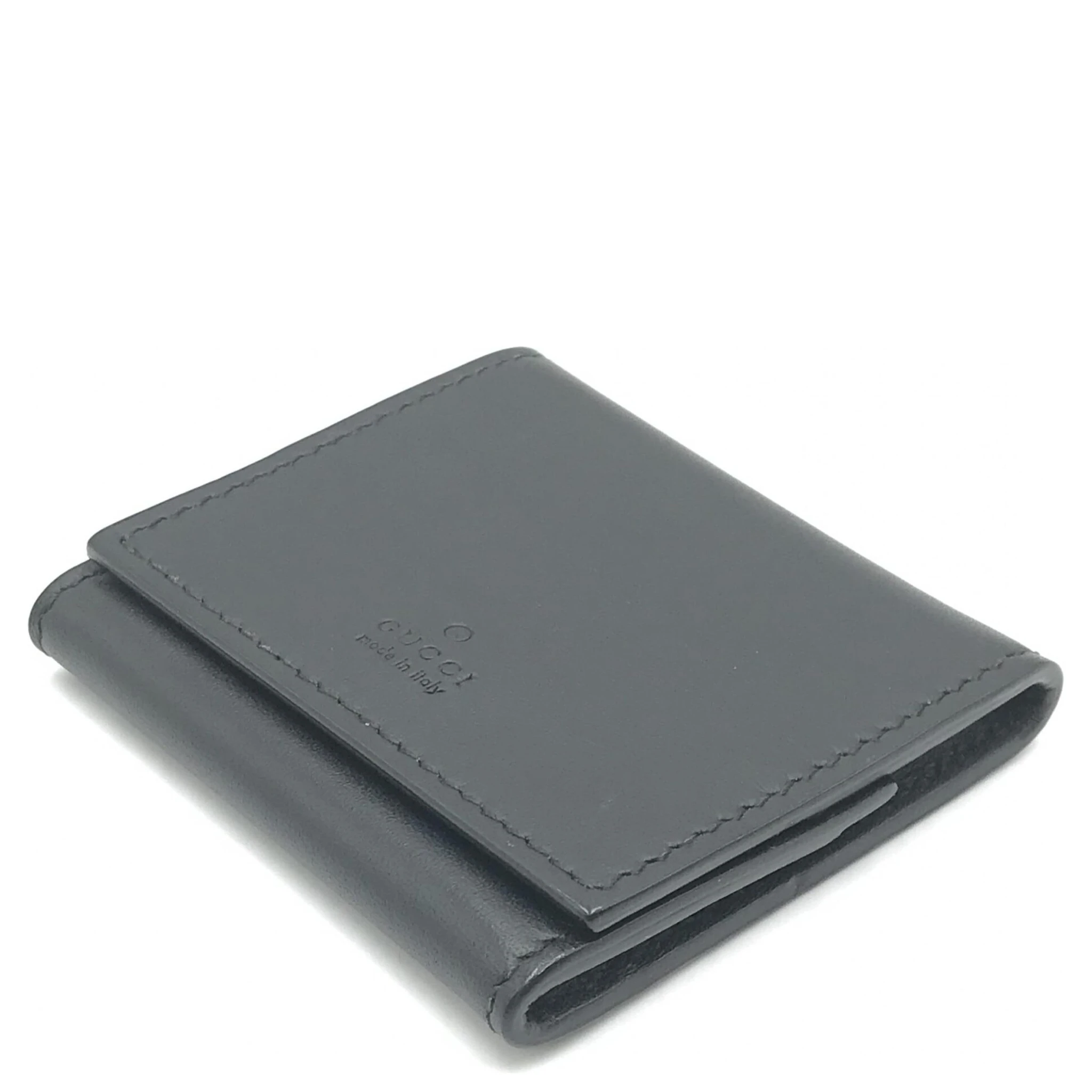 Compact Leather Wallet With Sleek Design