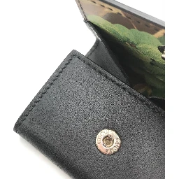 Compact Leather Wallet With Sleek Design