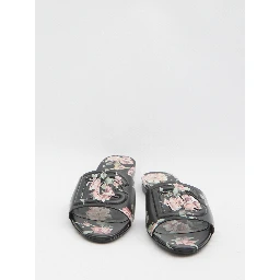 Floral beachwear slides