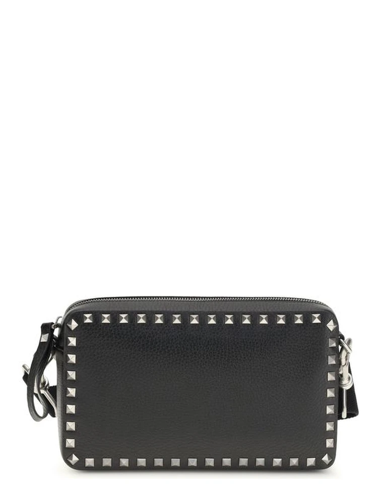 حقيبة كتف بوس توروس من جلد العجل الأسود