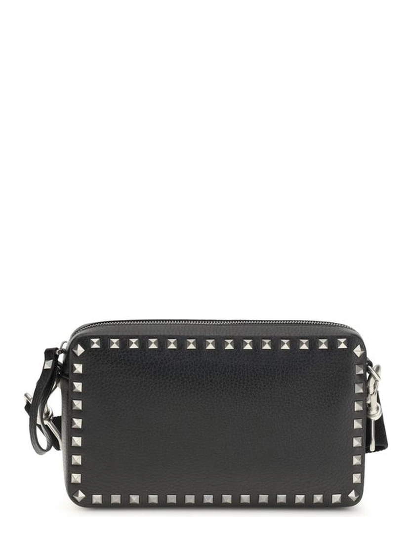 حقيبة كتف بوس توروس من جلد العجل الأسود