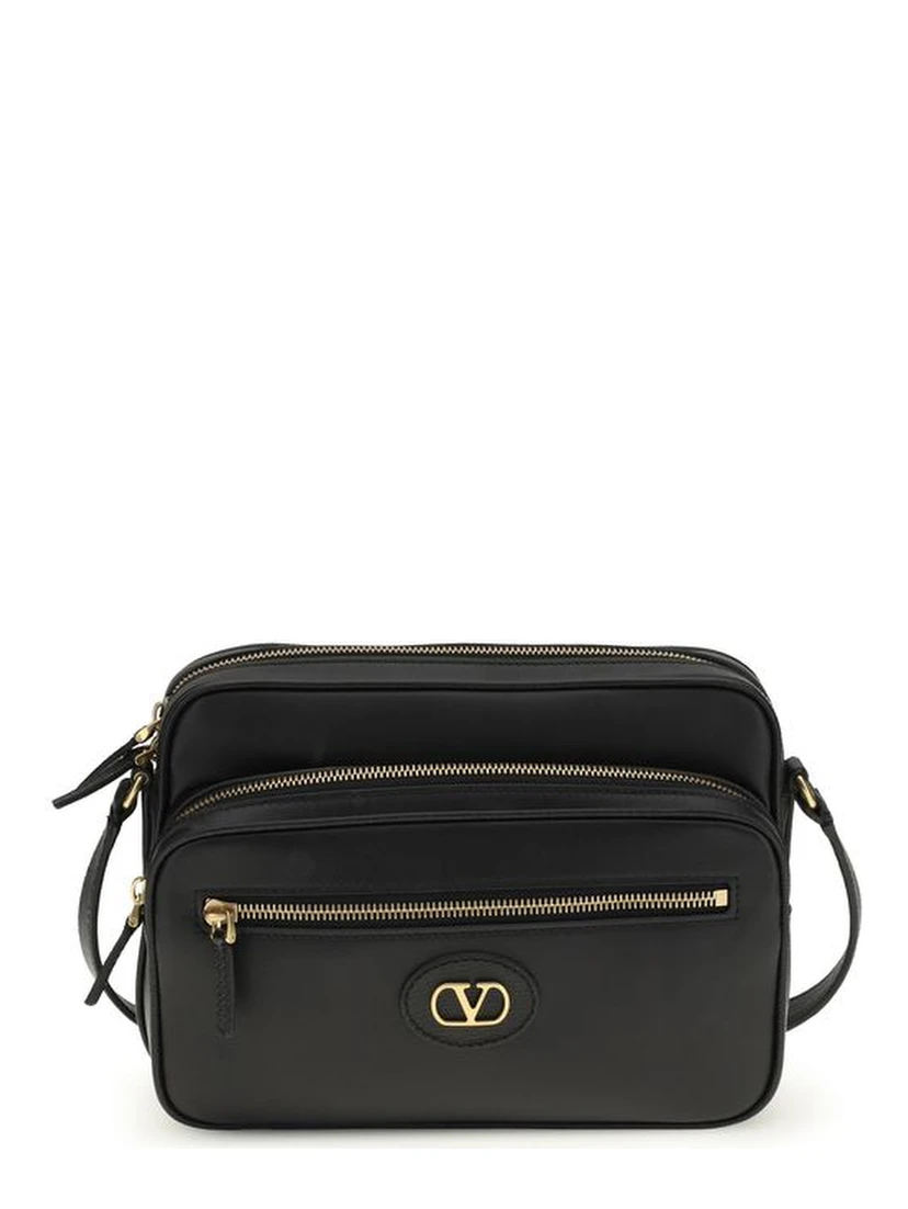 حقيبة كتف بوس توروس من جلد العجل الأسود