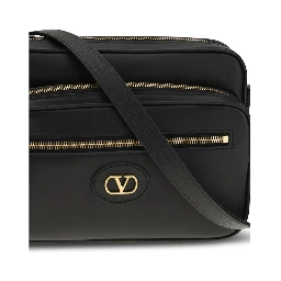 حقيبة كتف بوس توروس من جلد العجل الأسود