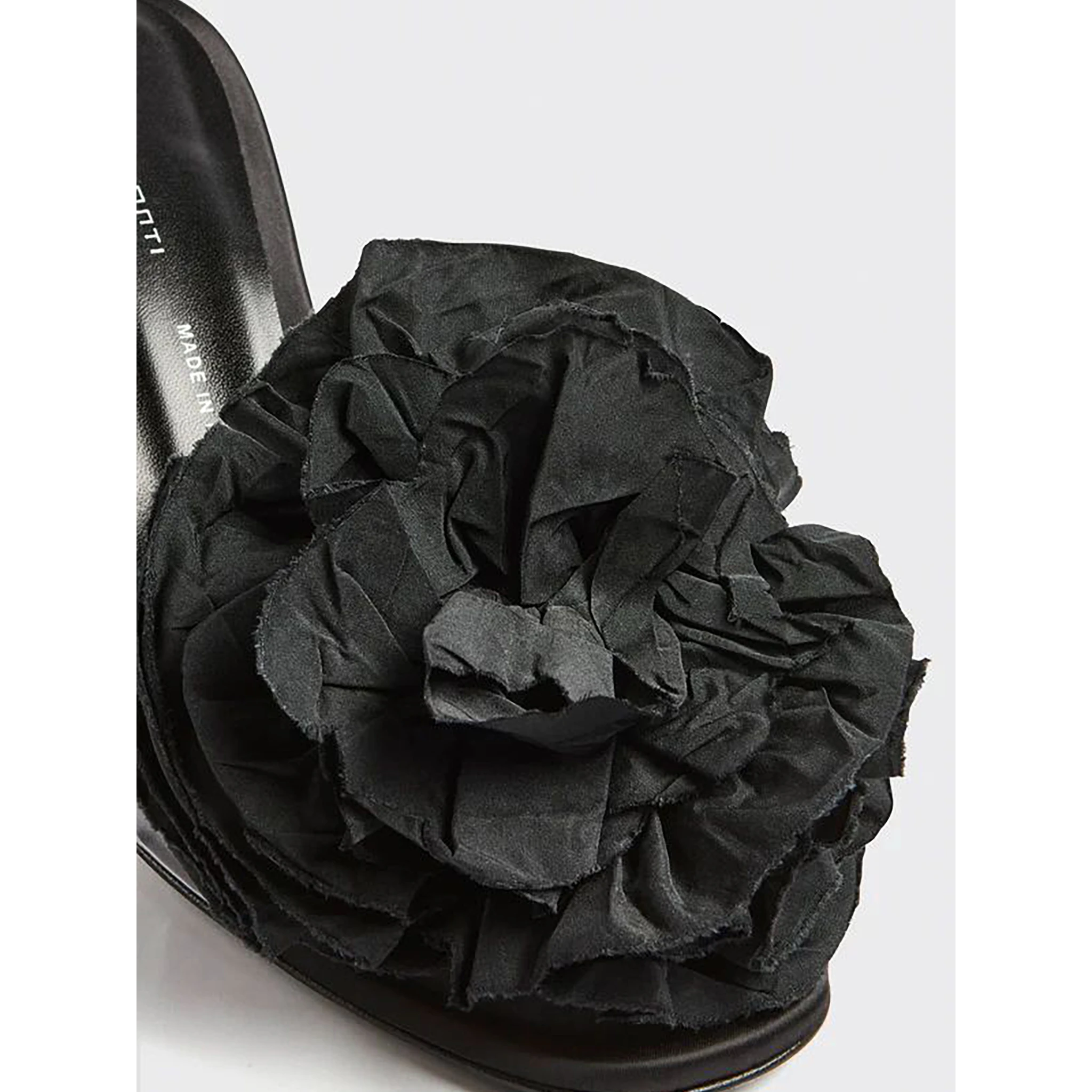 شباشب ليفيانا كونتي واندا