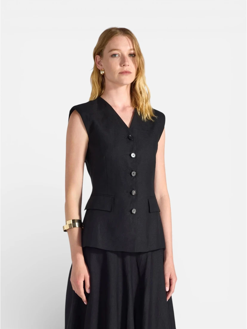 سترة ليفيانا كونتي ريان