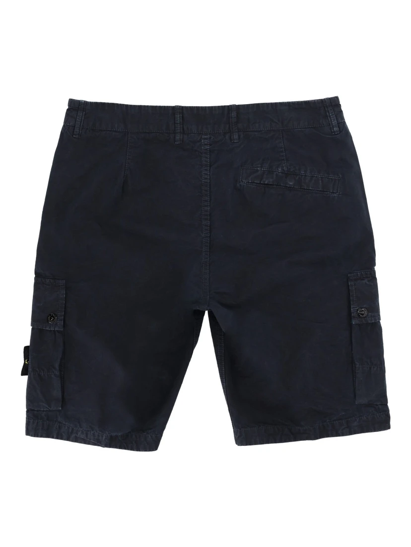 SHORTS CARGO CON PATCH LOGO