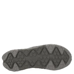 "NOW FIRST" SNEAKER