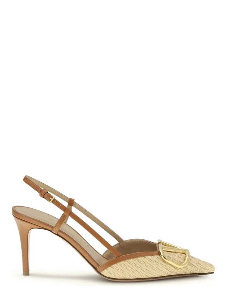 حذاء بكعب عالٍ من جلد العجل البيج من بوس توروس