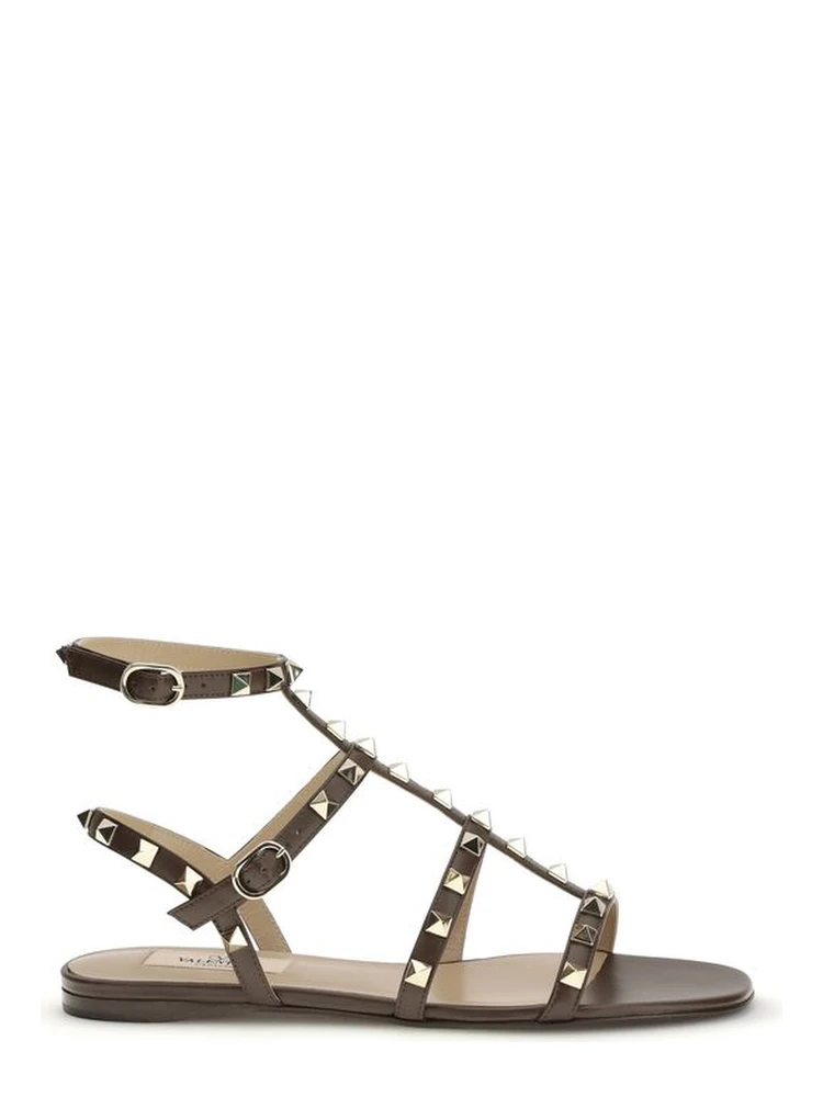 صندل بوس توروس ذو حزام من جلد العجل البني