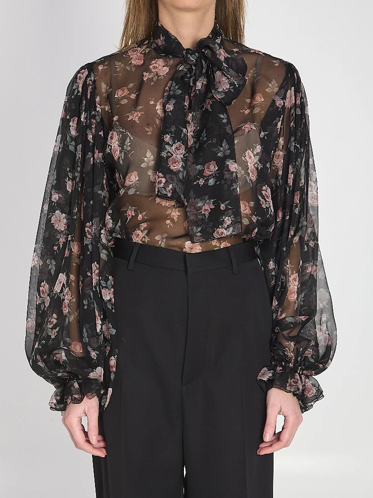 Chiffon top with a vintage rose print