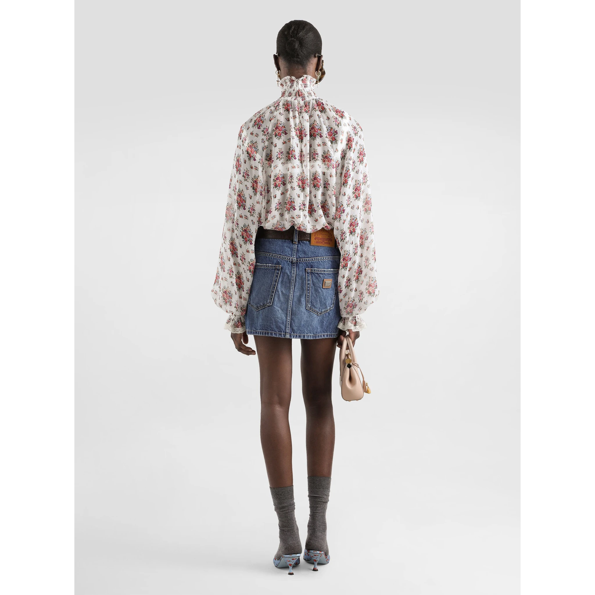 تنانير دولتشي آند غابانا زرقاء