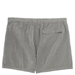 ملابس سباحة مزينة بشعار