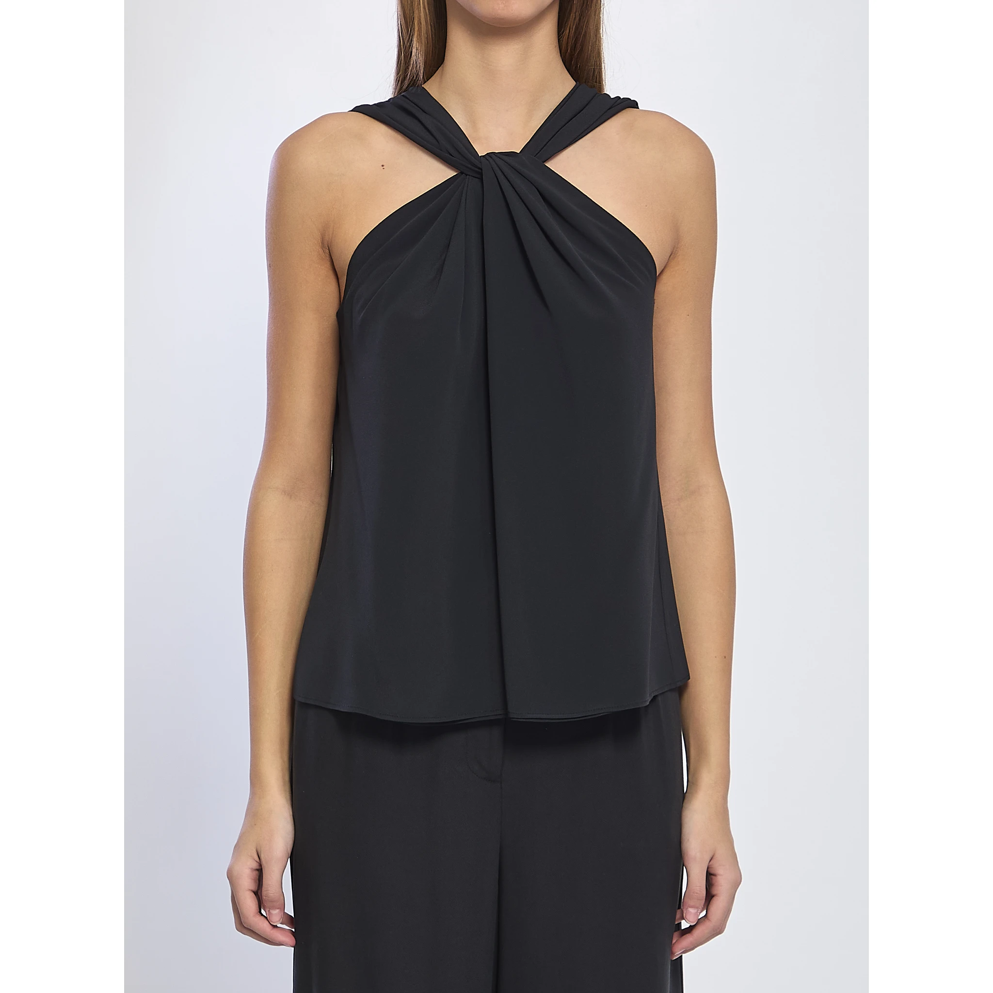 قمة العقدة المتقاطعة