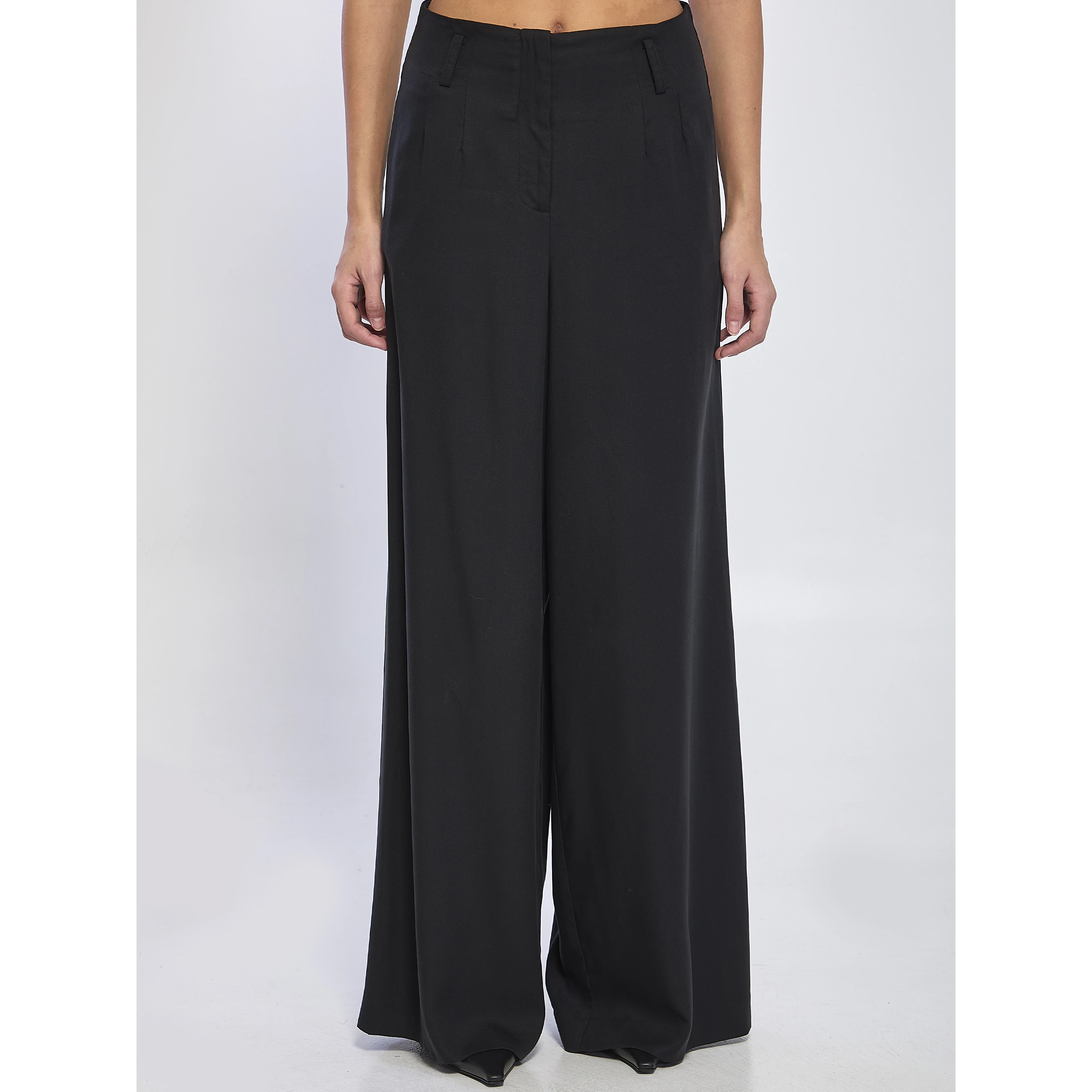 Wide-leg pants