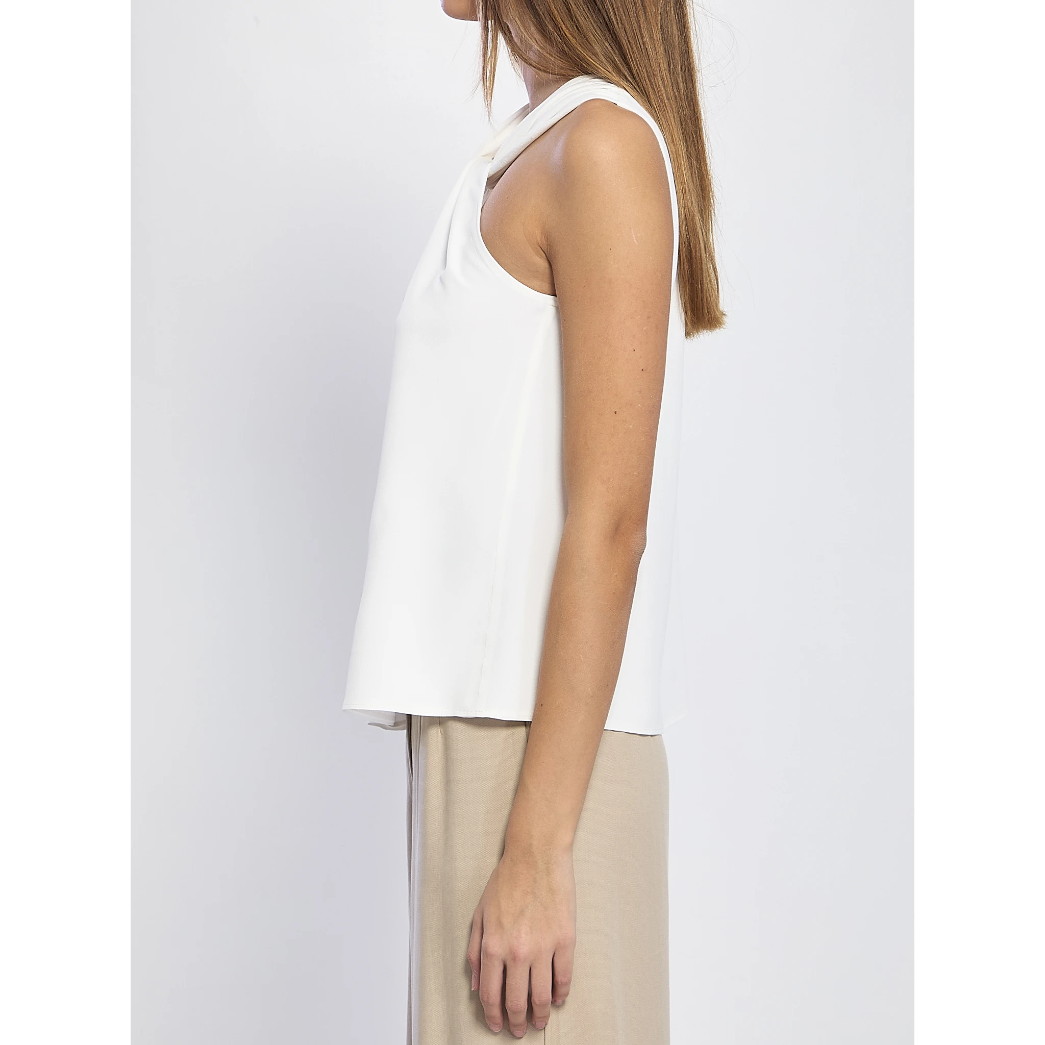 قمة العقدة المتقاطعة