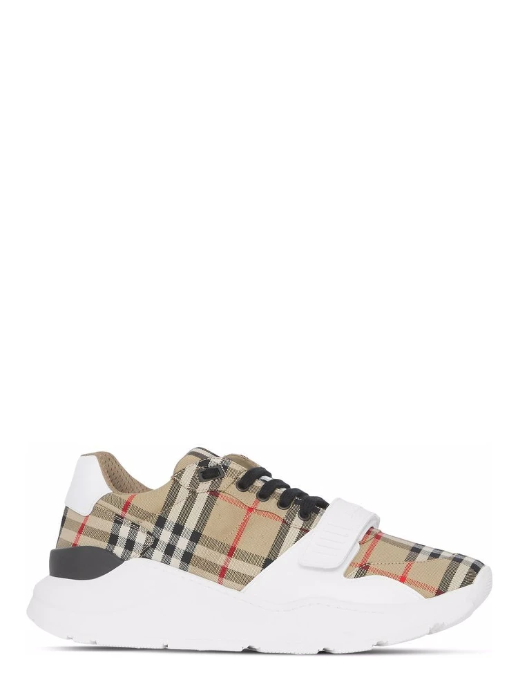 Burberry Sneakers Beige alternative