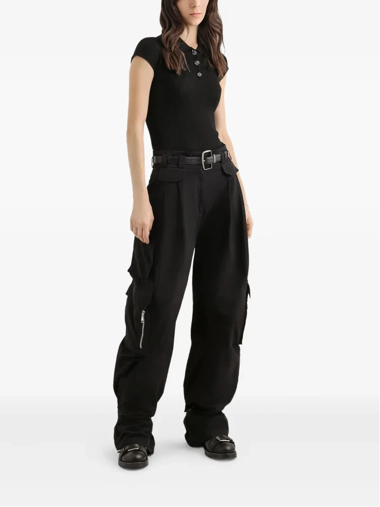 تيشيرتات وبولو سوداء من دولتشي آند غابانا alternative