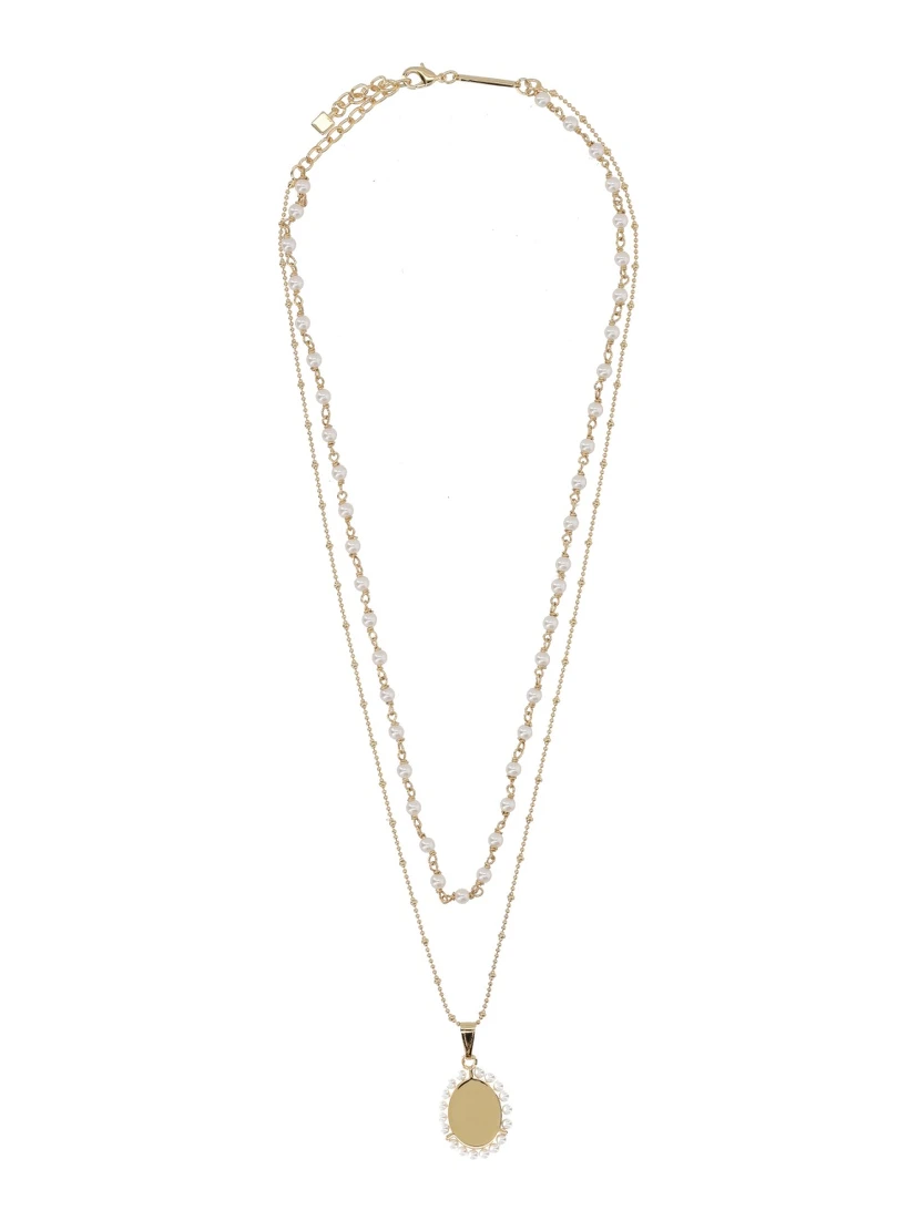 قلادة مع قلادة