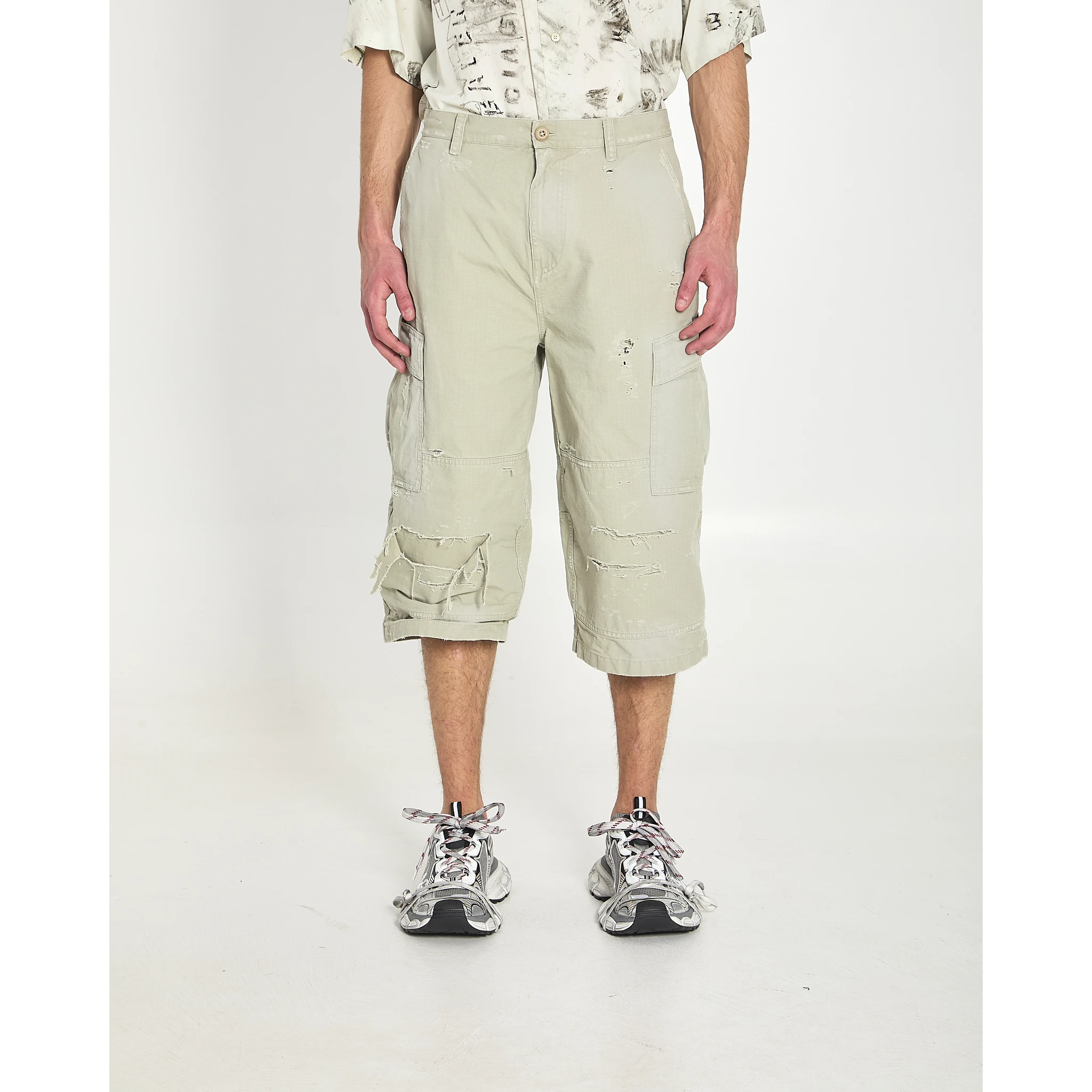 Cropped cargo pants