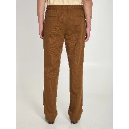 بنطال من قماش الجبردين القطني