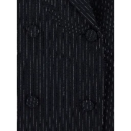 Double breasted coat in wool