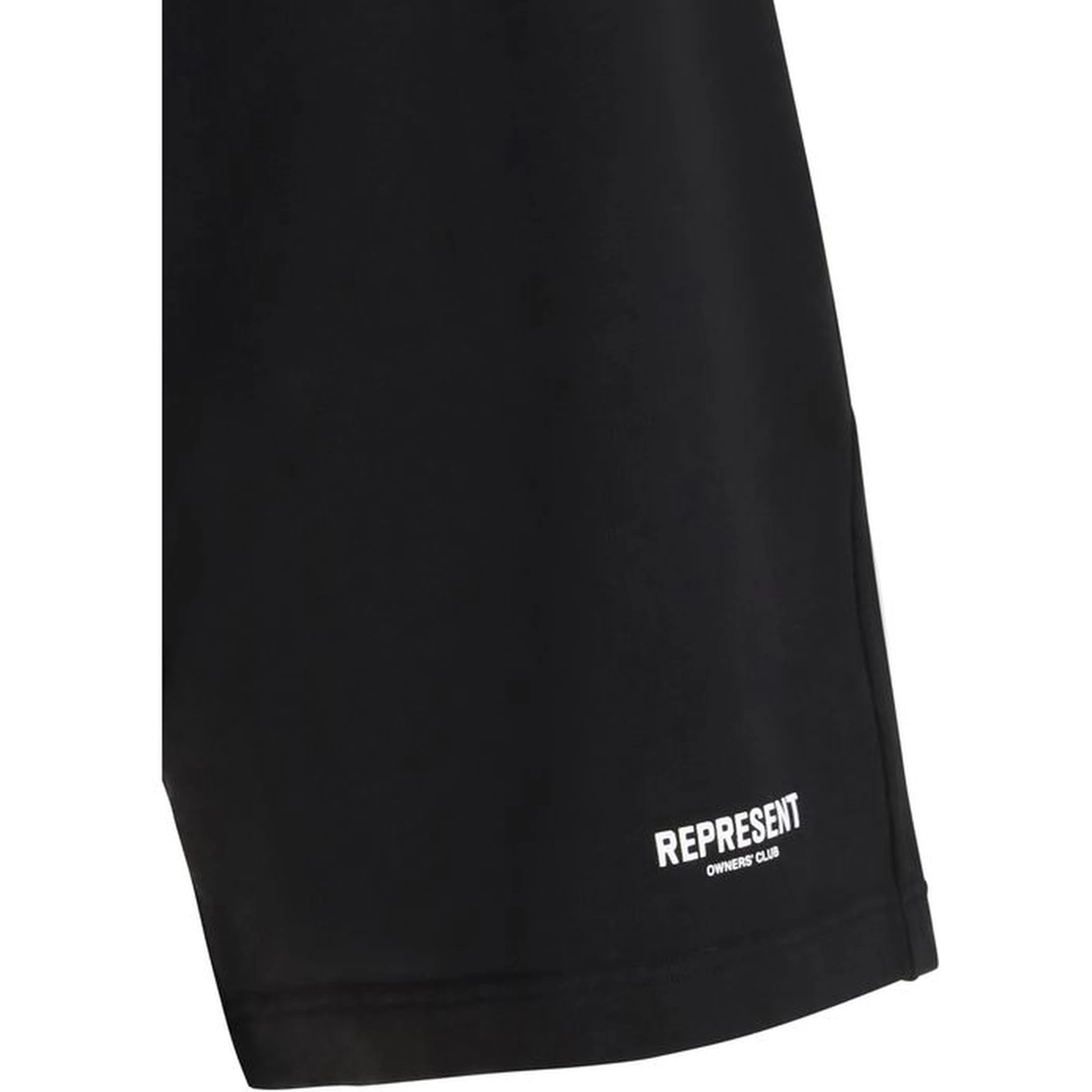 شورت برمودا أسود من القطن