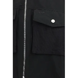 جاكيت خارجي من البوليستر الأسود