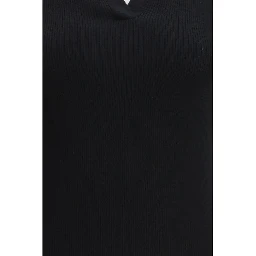 قميص أسود من الصوف بنقشة مميزة