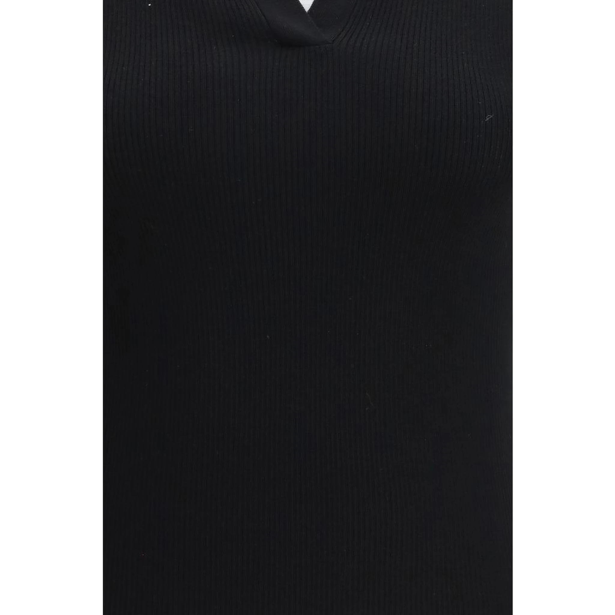 قميص أسود من الصوف بنقشة مميزة